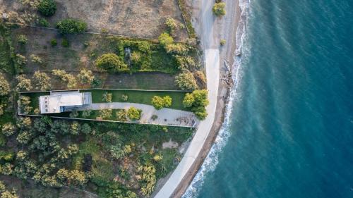 Diakofto Apartment | Theosis Signature Suites