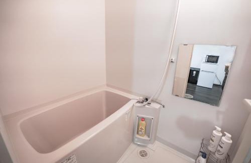 Takanawa Apartment | There is an elevator on the 3rd floor Harbor area homestay 40 sqm 2 bedrooms Close to Tokyo Tower 2km Direct train to Haneda Airport Narita Airport Asakusa Convenient transportation