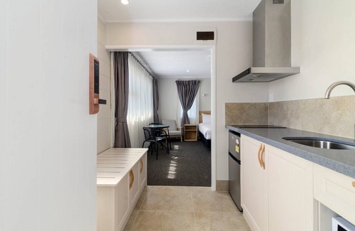 Fenton Street Hotel | Thermal Oak Motel