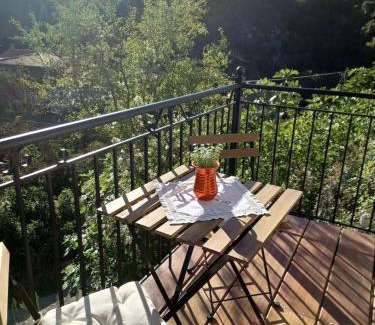 Trikolonoi Apartment | Theta Guesthouse