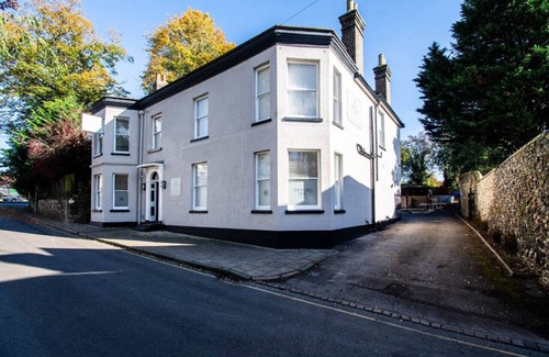 Thetford House | Thetford Hive Aparthotel Suite 12