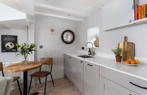 Botallack Cottage | Thimble Cottage - Cosy cottage close to clifftop walks.