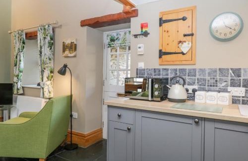Newland Near Ulverston House | Thimble Cottage