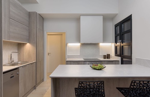 Anafiotika Apartment | THIRAMENOUS RESIDENCE - FIVOS SUITE