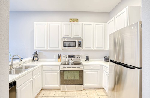 Bahama Bay House | Third Floor Condo w/Balcony, Shared Pools, Sauna, and Tennis Court