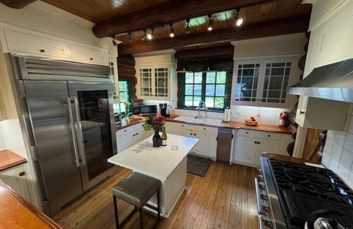 Coeur d'Alene Cabin | This 5 Bedroom Lodge has both History & Luxury while being surrounded by nature