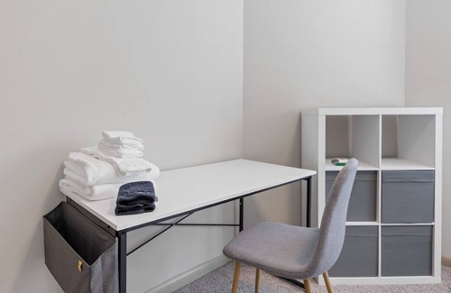 Carrboro Apartment | This apartment is a 2 bedroom(s), 2 bathrooms, located in Carrboro, NC.