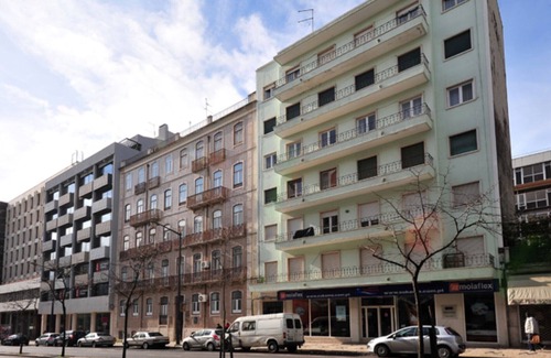 Sao Jorge de Arroios Apartment | This apartment is very convenient for tourists or business people.