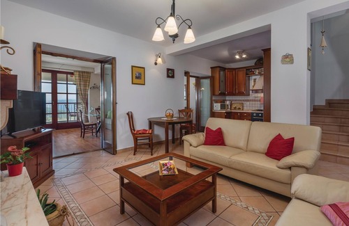 Gondolici Apartment | This beautiful apartment with swimming pool awaits you in Gondolici, near Labin.