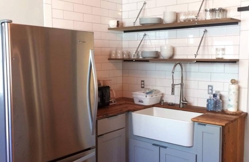 Salida House | This bungalow is a 2 bedroom(s), 1 bathrooms, located in Salida, CO.