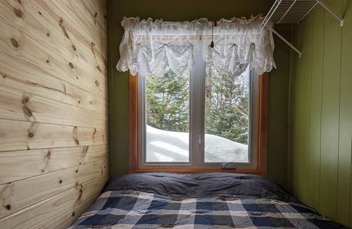 Saint-Leon-de-Standon Ski Chalet | This chalet is a 2 bedroom(s), 1 bathrooms, located in Combloux, Combloux.