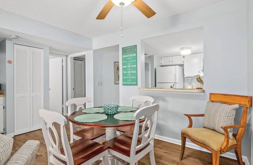Crescent Beach Condo | This condominium is a 2 bedroom(s), 2 bathrooms, located in St. Augustine, FL.