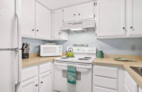 Crescent Beach Condo | This condominium is a 2 bedroom(s), 2 bathrooms, located in St. Augustine, FL.