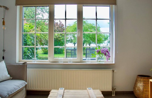 Groede House | This cozy cottage is located on a plot of 13000 square meters.