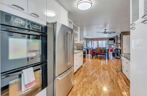 Downtown Salt Lake City Apartment | This duplex is a 8 bedroom(s), 4 bathrooms, located in Salt Lake City, UT.