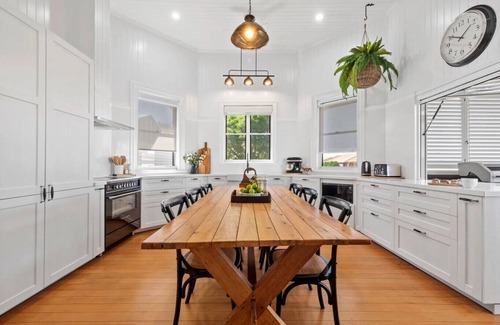 Bargara House | This exceptional property is the ideal retreat to share with friends and family