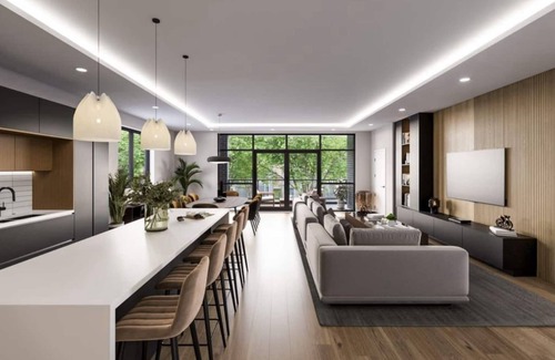 Uptown Apartment | This holiday home is a 4 bedroom(s), 2 bathrooms, located in Chicago, IL.