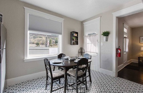Hurricane House | This house is a 11 bedroom(s), 8 bathrooms, located in Hurricane, UT.