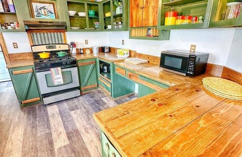 Cottonwood-Verde Village House | This house is a 2 bedroom(s), 2 bathrooms, located in Cottonwood, AZ.