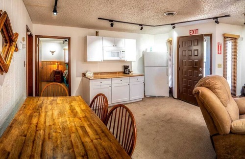 Thermopolis House | This house is a 3 bedroom(s), 1 bathrooms, located in Thermopolis, WY.