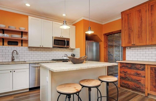 Salida House | This house is a 3 bedroom(s), 2 bathrooms, located in Salida, CO.
