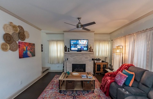 Addison Heights House | This house is a 4 bedroom(s), 3 bathrooms, located in Marietta, GA.