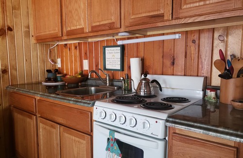 Cascade-Chipita Park Cabin | This mountain cabin is perfect for a couple or single person get away.