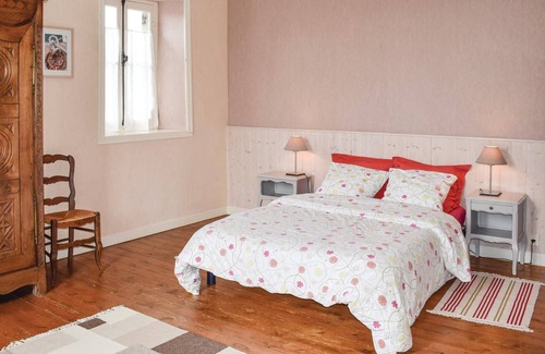 Trelevern House | This old house, transformed into a charming vacation accommodation, is located in the center of the