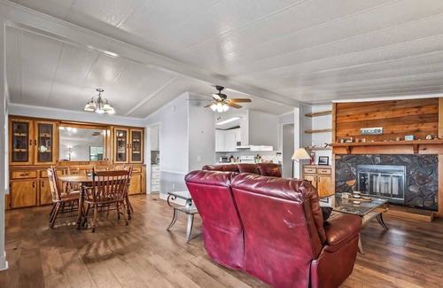 Crawfordville House | This popular 3 BR/2 BA home sits on a canal in the gated community of Paradise Village