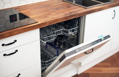 Manchester Apartment | This serviced apartment is a 2 bedroom(s), 1 bathrooms, located in Chorlton-cum-Hardy, England.
