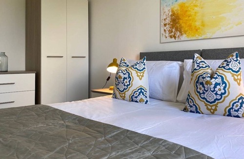 Blantyre Apartment | This serviced apartment is a 2 bedroom(s), 1 bathrooms, located in Blantyre, Scotland.