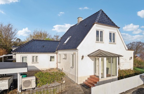 Sonderhav House | This spacious vacation home welcomes you in a fantastic location on the Flenburg Fjord.