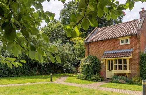 Great Snoring Apartment | This stylish, open plan, barn style retreat has been lovingly revamped for 2020.