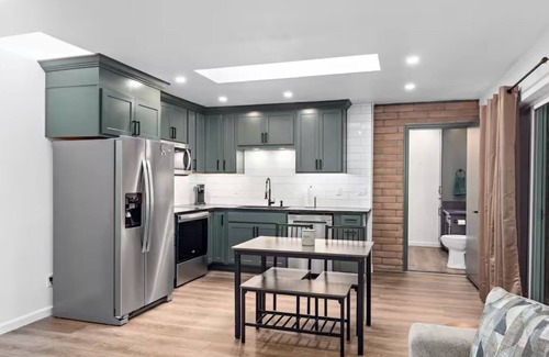 Galice House | This tranquil Rogue getaway near the famed Rogue River offers a chance to relax.