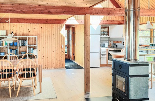 Kandestederne House | This very well maintained vacation home is situated on a beautiful natural plot in Kandestederne.