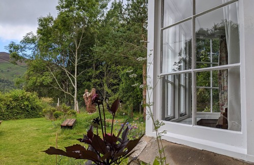 Marybank Cottage | Thistle Cottage, CrannachCottages