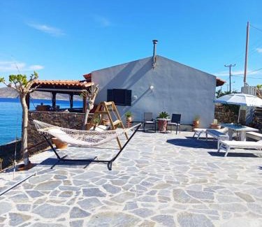 Pefki House | Tholos Alexandra's Beachfront House