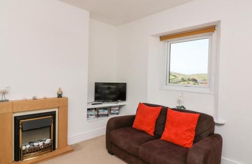 Hope-Cove Apartment | Thornlea View