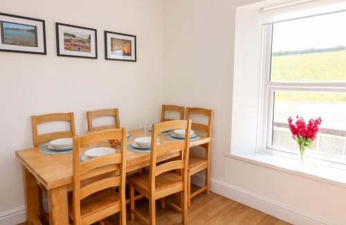 Hope-Cove Apartment | Thornlea View