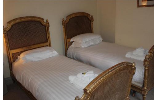 Wirral House | Thornton Manor - Holiday Cottages and Apartments