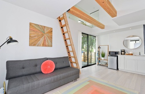 Ocean Beach House | Thoroughly Clean & Highly Discounted @ the Beach