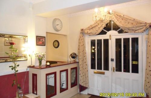 Peterborough House | Thorpe Lodge Hotel