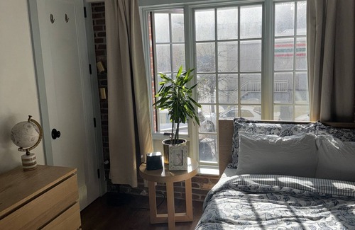 Bedford-Stuyvesant Apartment | Three bedroom apartment central Brooklyn