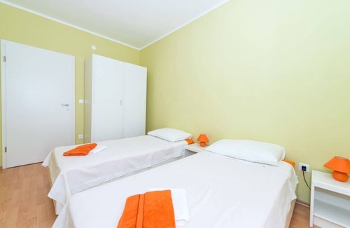 Cilipi Apartment | Three bedroom apartment with terrace Čilipi, Dubrovnik (A-14097-a)