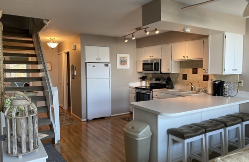 Port Clinton Condo | Three Bedroom Condo - Spectacular View Of Lake Erie!