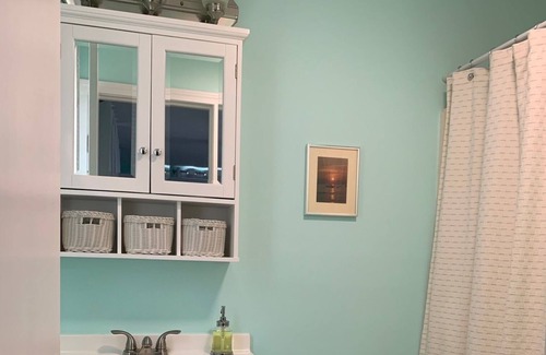 Oak Bluffs House | Three Bedroom Family Getaway in Oak Bluffs