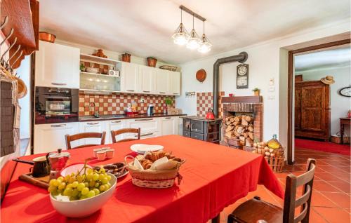 Bene Vagienna House | Three-Bedroom Holiday Home In Bene Vagienna Cn