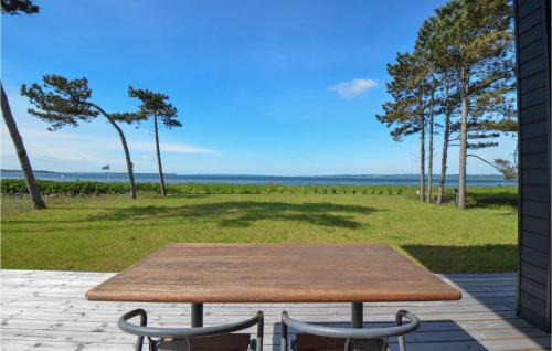 Vibæk Strand House | Three-Bedroom Holiday Home In Ebeltoft