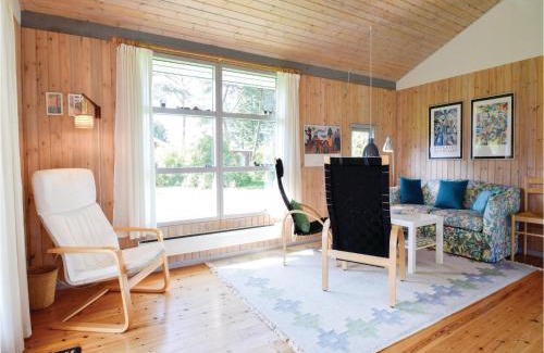 Nordenbro Vesteregn House | Three-Bedroom Holiday Home In Humble