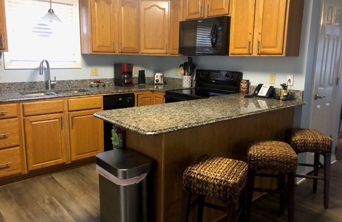 Grand Rivers Condo | Three Bedroom Hurst Haven Condo